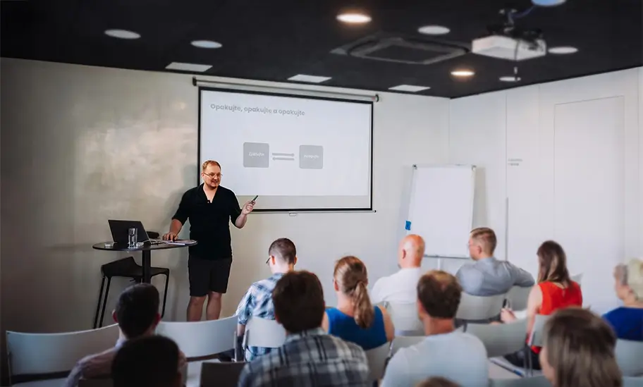 Sådan vokser man inden for performance marketing — E-shop Tour